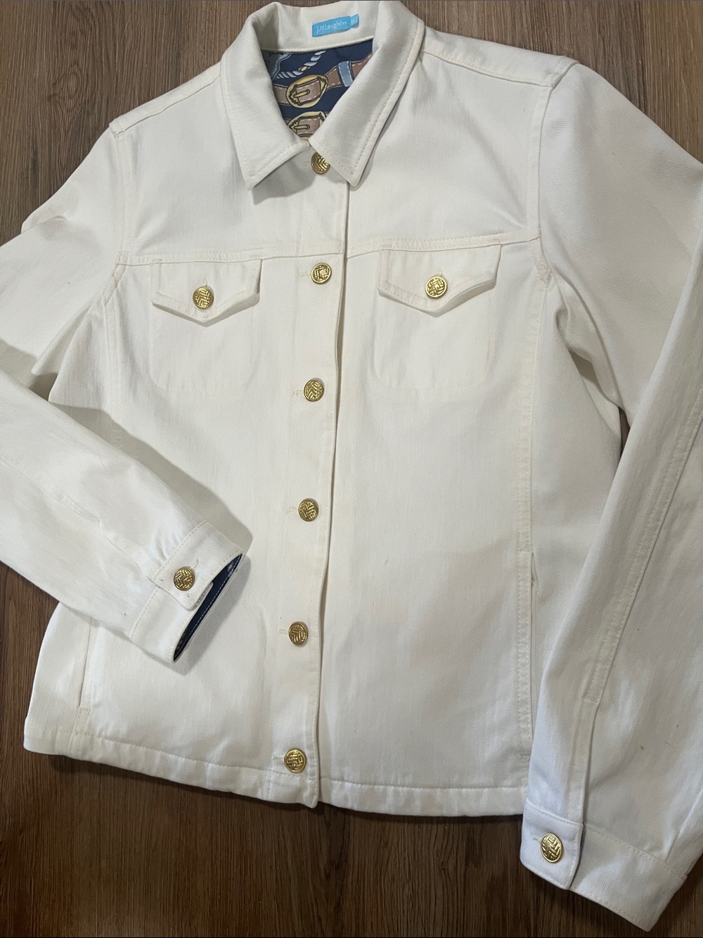 J. McLaughlin Women’s cream denim Jacket with Gold Buttons Medium